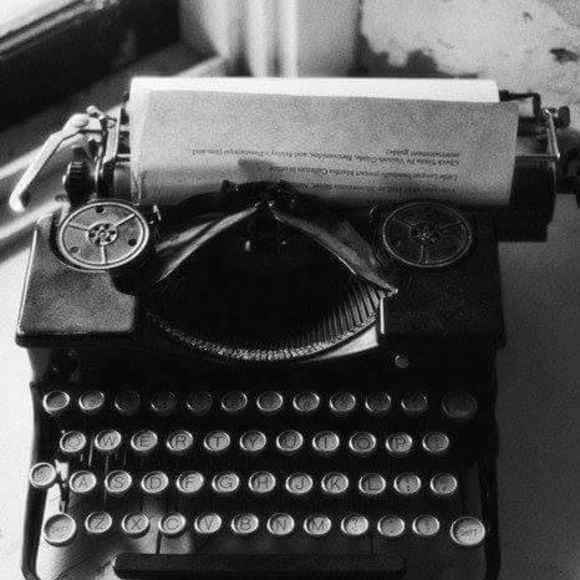 Meet your Posher, Lisa - Picture 1 of 1